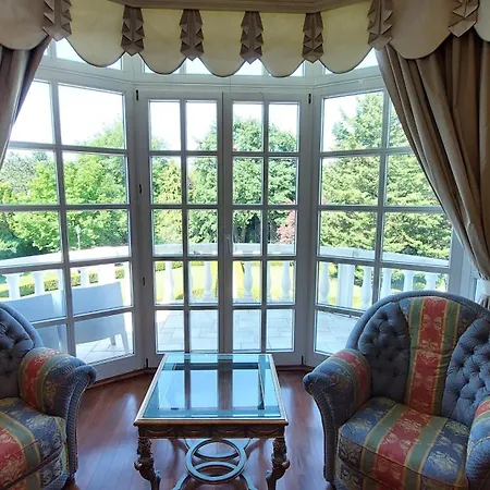 Castle Garden דירה